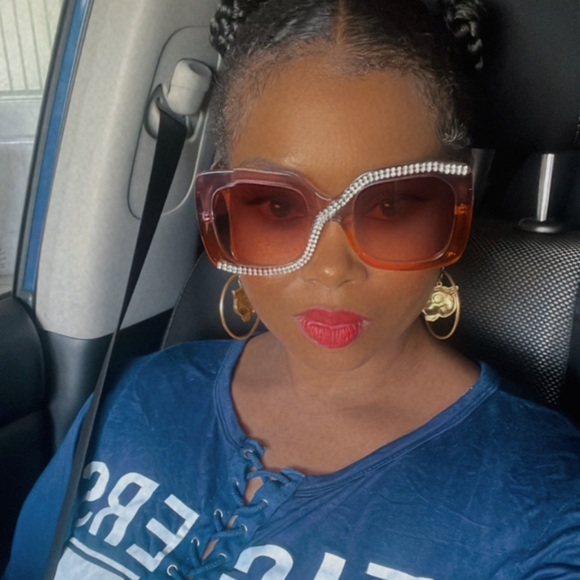 New Arrival Sunglasses “Get-a-way” 🕶️ - Picture 6 of 10